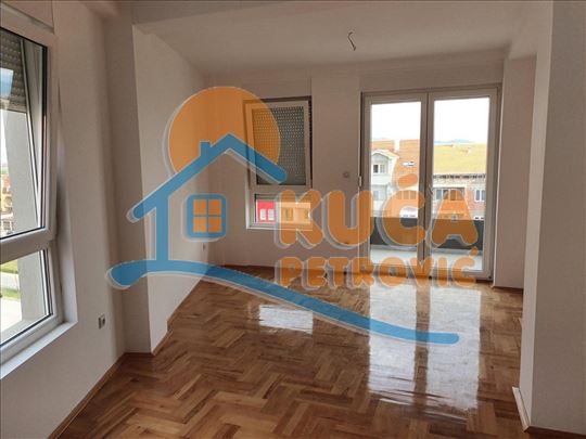 Stan 59m2, Bulevar Svetog Panteljmona