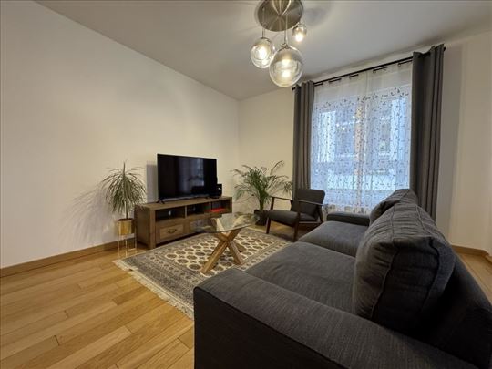 Trosoban stan 71m² + garaža, Zemunske kapije ID#20
