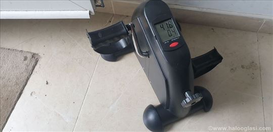 Sobni bicikl model 2u1 kao nov