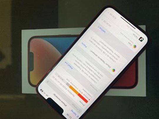 Iphone 14 128 gb 88% baterija