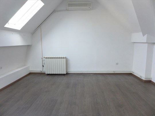 Vase Čarapića, 85m2, 4 kancelarije