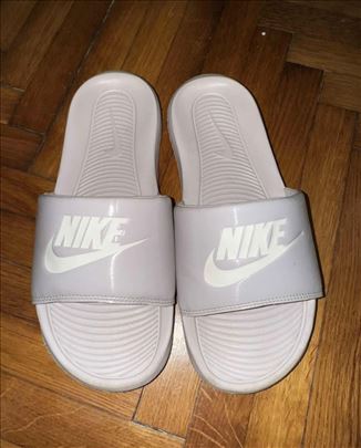Nike papuče
