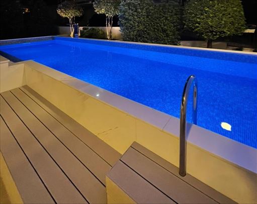 6 bedrooms - pool - yard - Rare offer