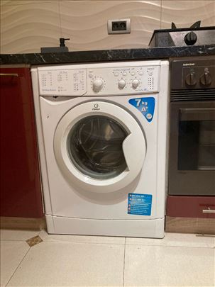 Indesit IWC7105