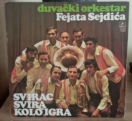 Orkestar Fejata Sejdića - Svirač svira kolo igra 
