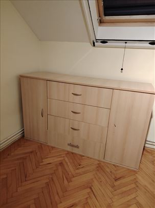 Prodajem komodu