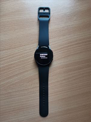 Samsung Galaxy Watch 4