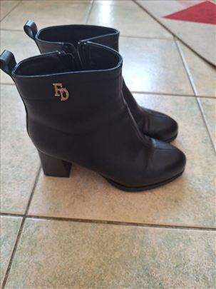 Baile Coco Boots - Size 37, Almost New with 5 cm H