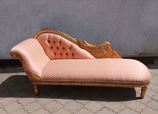 Stilska sofa-rekamije iz Italije