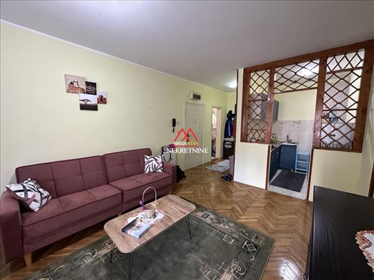 Dvoiposoban stan - 57m2 - centar