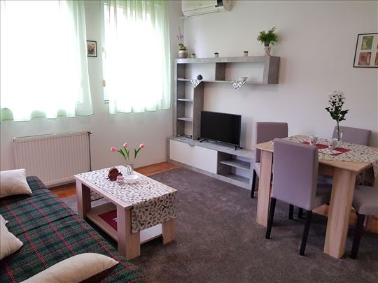 Lep 1.5 stan, 40m2, Centar