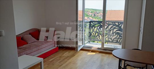 Stan - Smederevski put 5 km od Ustaničke