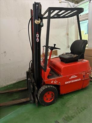 Viljuškar Linde E12 2002g 