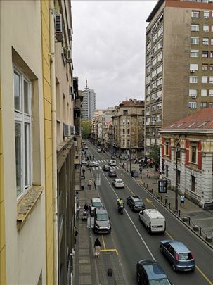 Salonac u strogom centru Beograda zona 1