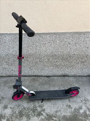 Trotinet rozi