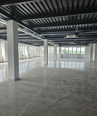 Kancelarijski Prostor 1.500m2 u Višnjičkoj banji 