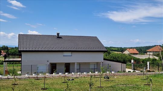 Lux vikendica tek sagrađena u prelepom delu Sopota