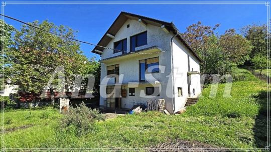 Boleč, uknjižena samostalna kuća 350m2