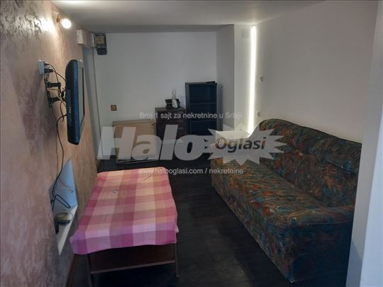 Garsonjera 25m2  Rakovica jedna osoba