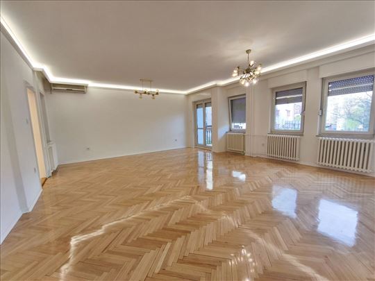 Lux 3.0 stan, 88m2, Centar