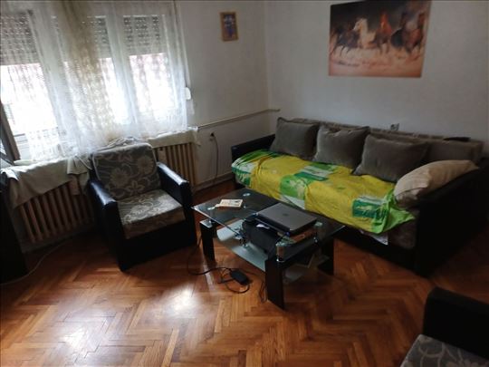 Dvosoban stan na Grbavici! Doža Đerđa