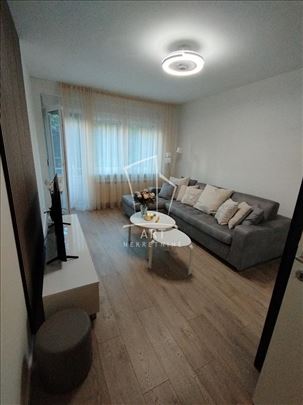 Renoviran, namešten 2.5 stan, pet friendly ID#1074