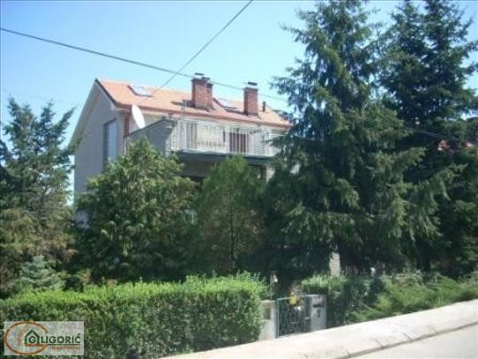 Kuća u Kaluđerici