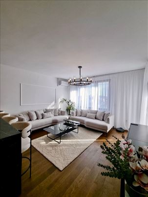 Namesten, Blok 58, Jurija Gagarina, 3.0, 82 m2