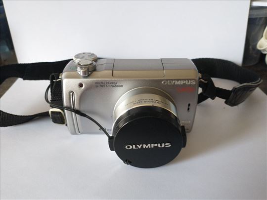 OLYMPUS C-760 fotoaparat
