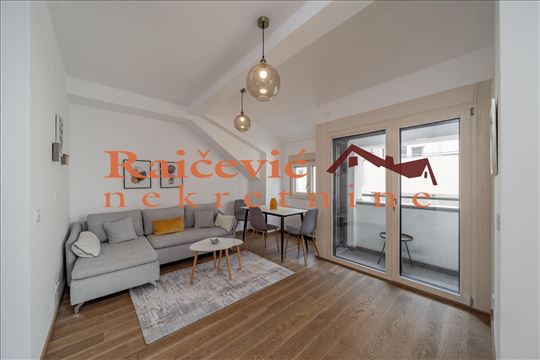 Retko, namesten, Hram, Stojana Protica, 1.5, 34 m2