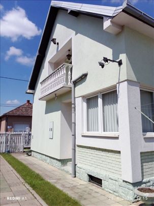 Šid spratnica 397m2 sa 3 stambene jedinice HITNO!