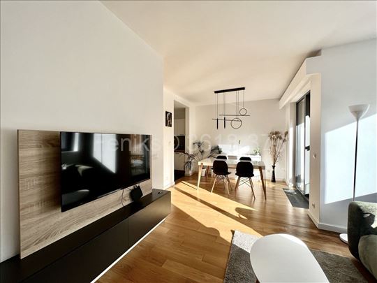 Stan za izdavanje, WEST 65, 53m2, sa garažom