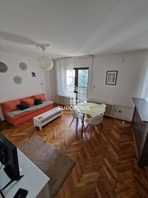 Trospratna kuća za izdavanje u Žarkovu ID#7516