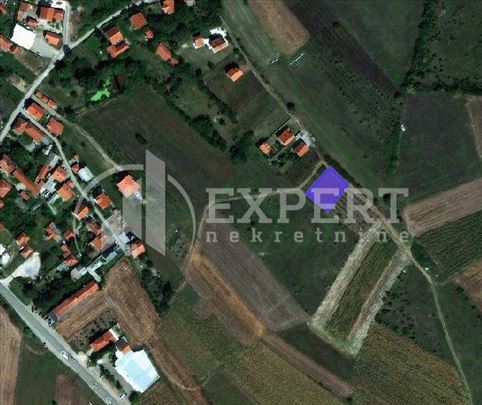 Lep  plac za gradnju, 671 m2, Čamurlija, blizu Niš