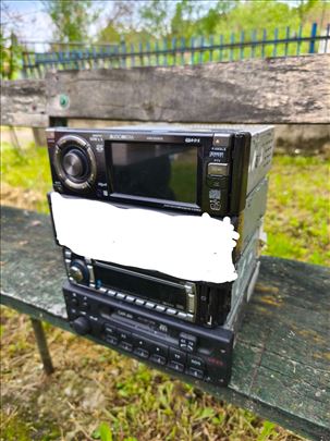 Multimedia dvd za auto, komplet