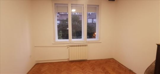 Centar, Admirala Geprata, 90m2, plus lodja, 2/4, l