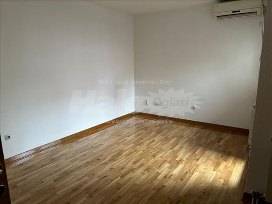stan na ivici šume