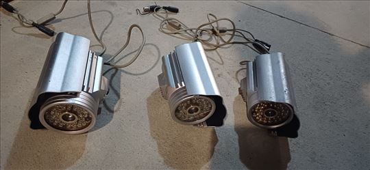CCTV kamere (3 komada)
