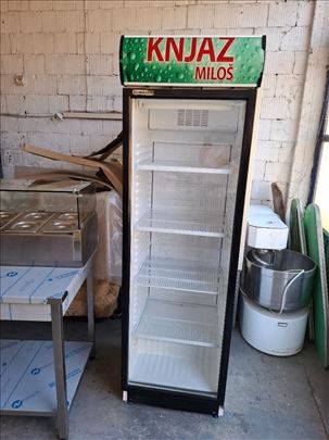 Frizider  410l 60/60/205cm