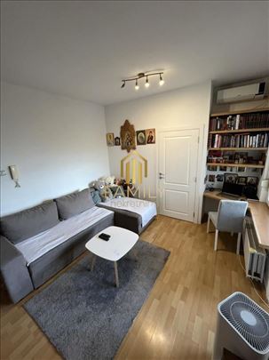 Kompletno namešten jednoiposoban stan od 38 m² - G