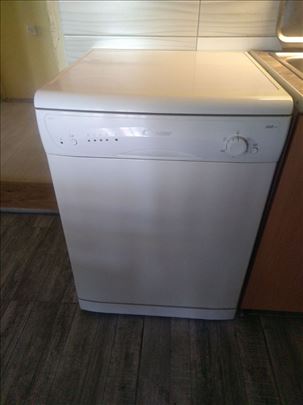 mašina za sudje candy ced 110
