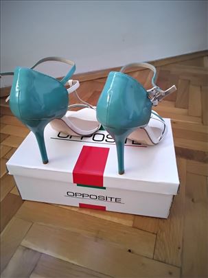 Nove sandale