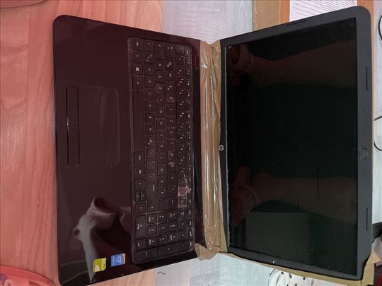 Prodajem laptop