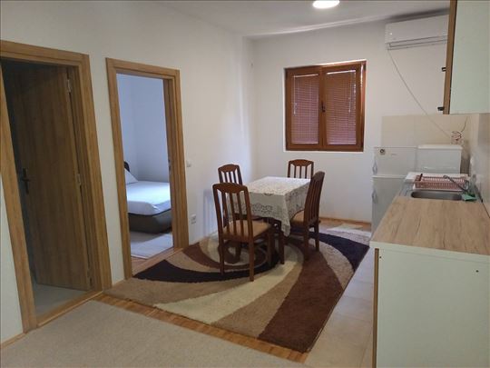 Crna Gora, Đenovići, jednosoban apartman