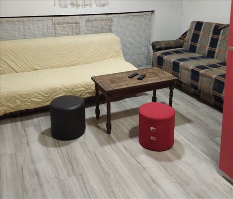 Hitna prodaja ,2 kauca,Plakar,ves masina,klub sto