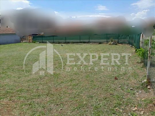 Izdaje se plac na Panteleju, 400m2!