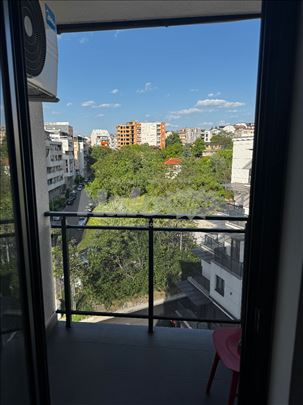 Nov dvoiposoban stan 55m2 kod Aviv Parka