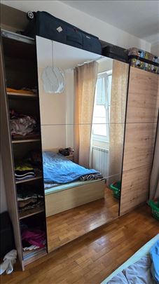 NOV PLAKAR FORMA IDEALE