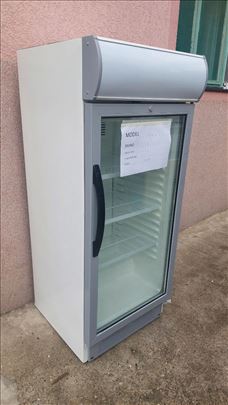 Rashladne vitrine 250 litara UGUR 