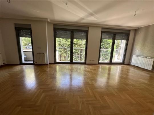 Dedinje-108m2-Četvorosoban ID#2945